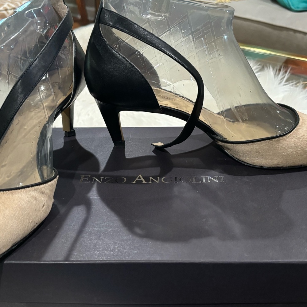 Enzo Angiolini Black and Cream Heels
